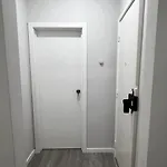 Chachino -5 Mins Walk To Train & Bus Station Apartment