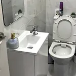 Chachino -5 Mins Walk To Train & Bus Station Apartment Agualva-Cacem