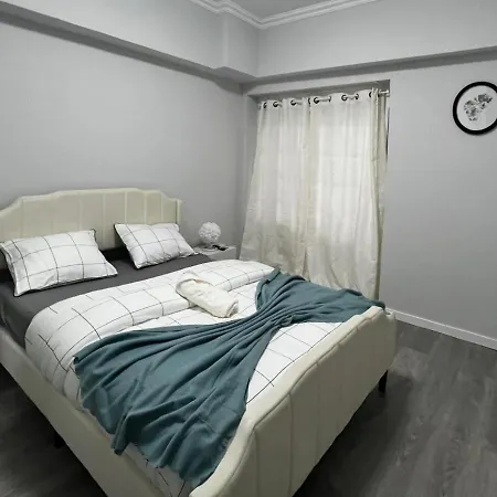 Chachino -5 Mins Walk To Train & Bus Station * Agualva-Cacem