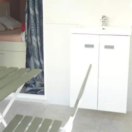 Chachino -5 Mins Walk To Train & Bus Station * Agualva-Cacem