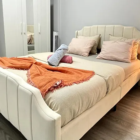 アパート Chachino -5 Mins Walk To Train & Bus Station Agualva-Cacem
