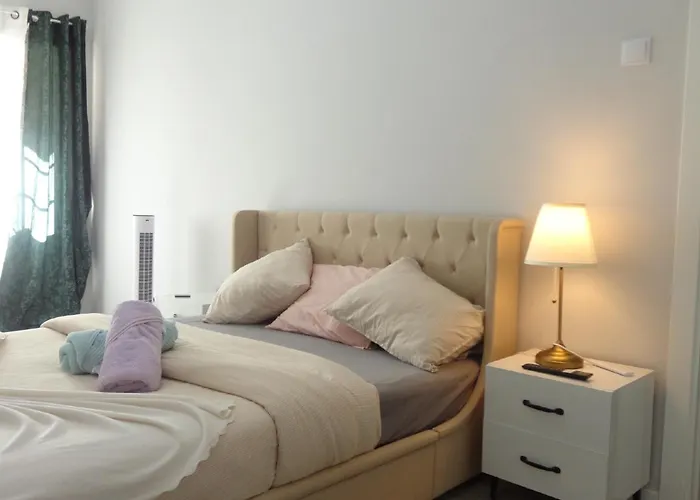 Chachino -5 Mins Walk To Train & Bus Station *
