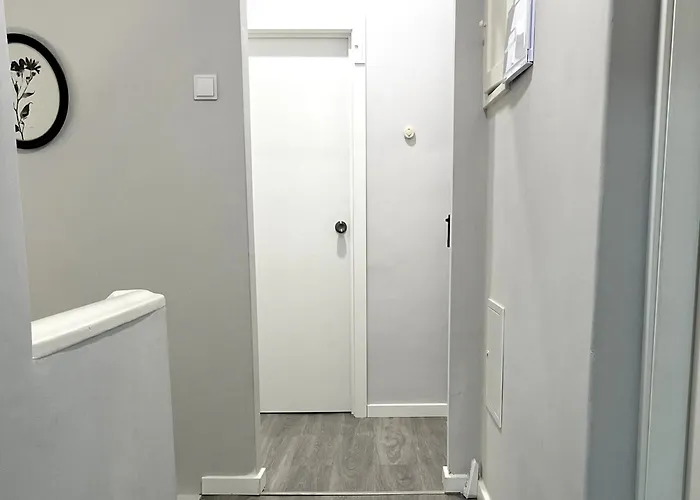 Chachino -5 Mins Walk To Train & Bus Station Agualva-Cacem