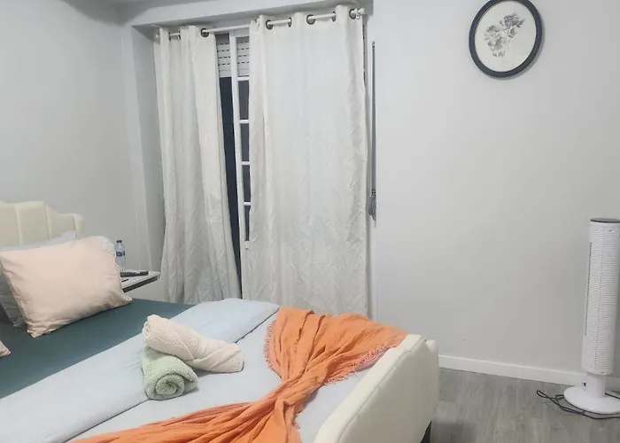Chachino -5 Mins Walk To Train & Bus Station Agualva-Cacem
